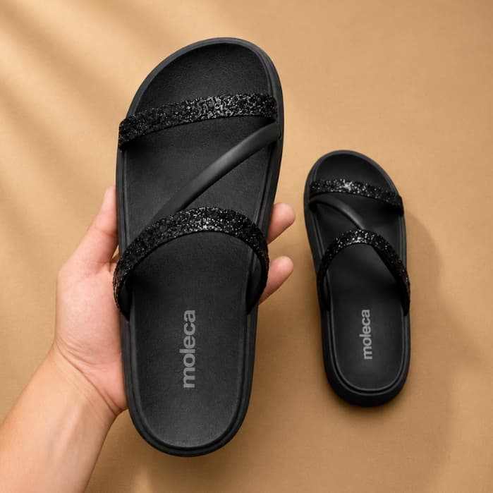 Sandália Papete Moleca Feminina Glitter Brilho Confortável Macia Tiras Slide Rasteirinha EVA Casual