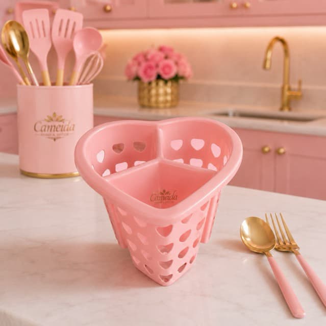 SUPORTE PORTA TALHERES / ESCORREDOR DE TALHER DE PLASTICO CORAÇÃO -LOVE ROSA BEBÊ COM 3 DIVISORIAS - 16CM