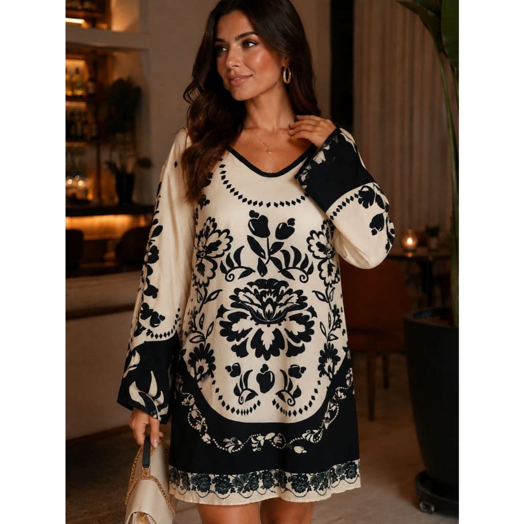 Vestido Feminino Estampado Floral Manga Longa Flare Decote Amplo com Amarração nas Costas