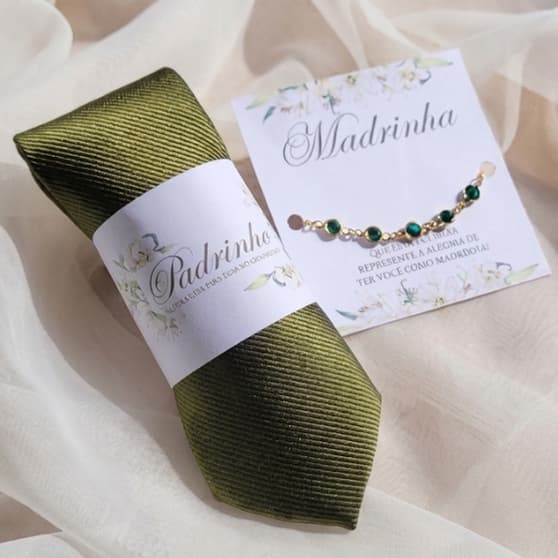 GRAVATA E PULSEIRA COM TAG  MADRINHA E PADRINHO