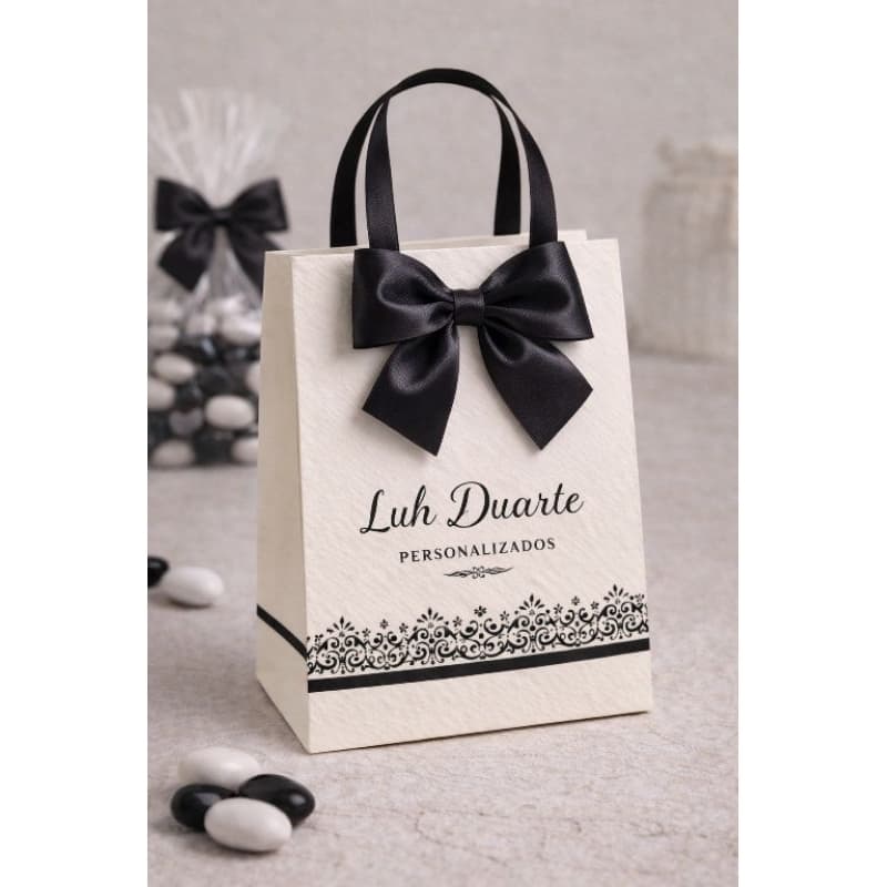 Laços de Cetim Preto com Fio Encerado – 8x8cm Ideal para Lembrancinhas e Artesanato ENVIO RÁPIDO