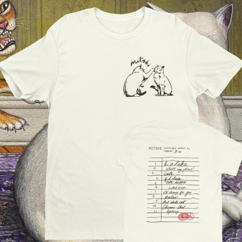 CAMISETA MITSKI NOTHING'S ABOUT TO HAPPEN TO ME ALGODÃO