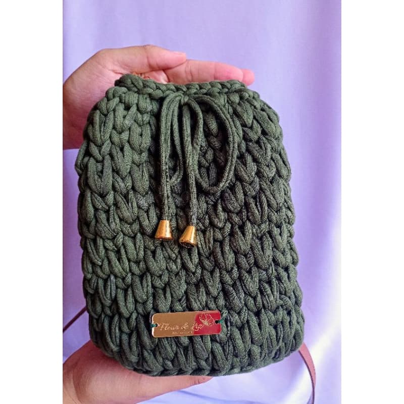 Bolsa saco feminina em crochê fio de malha|Bolsa feminina| Bolsa de crochê|Bolsa verde feminina