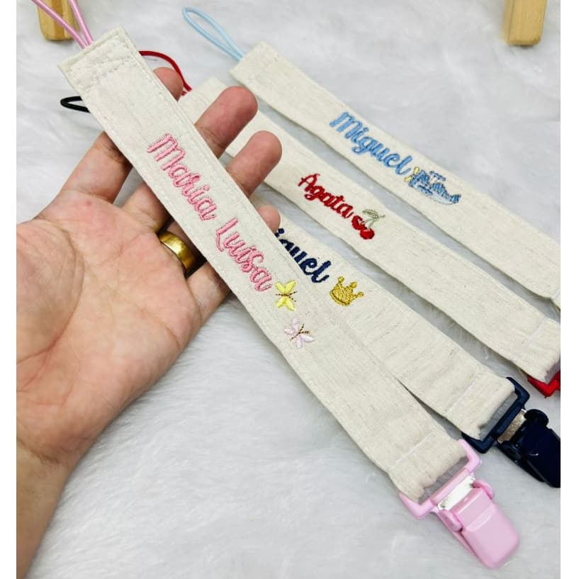 Prendedor de chupeta personalizado com nome e tema MINIMALISTA