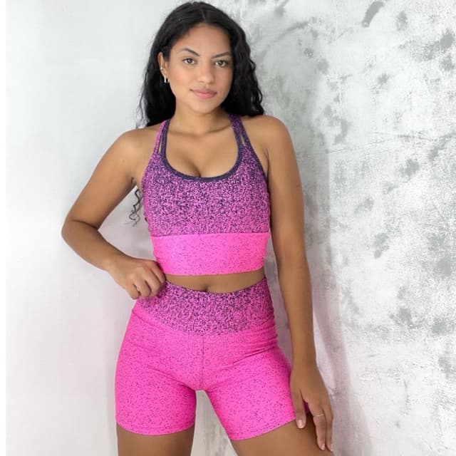 Conjunto Top e Short Degrade Fitness Para Academia e Exercícios Físicos