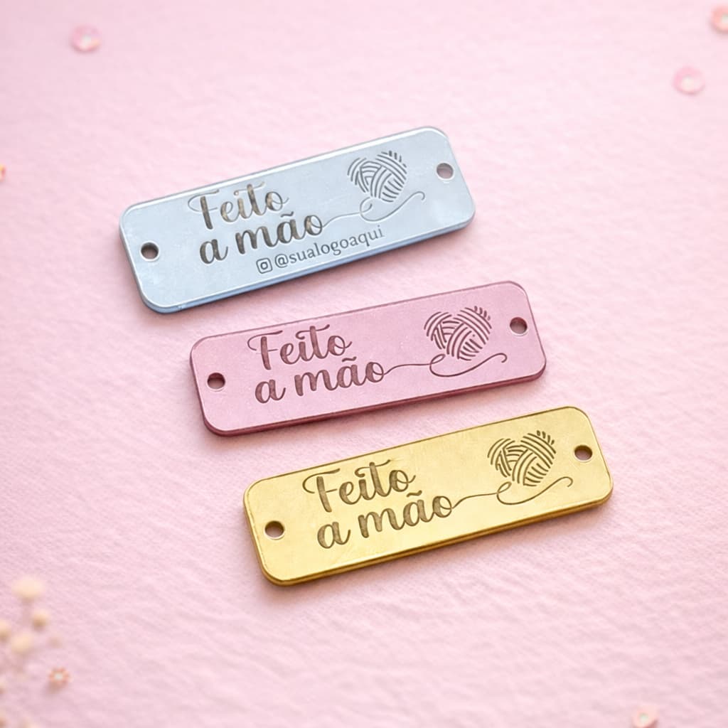 Tag Retangular Personalizada 5x1,5cm em Acrílico Espelhada com Logo Furo/Sem Furo