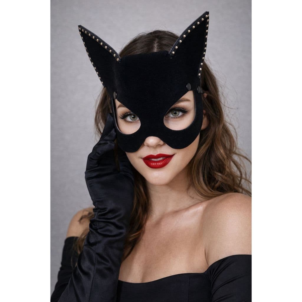 Mascara Mulher Gato Com Veludo e Strass Luxo Fantasia Cosplay