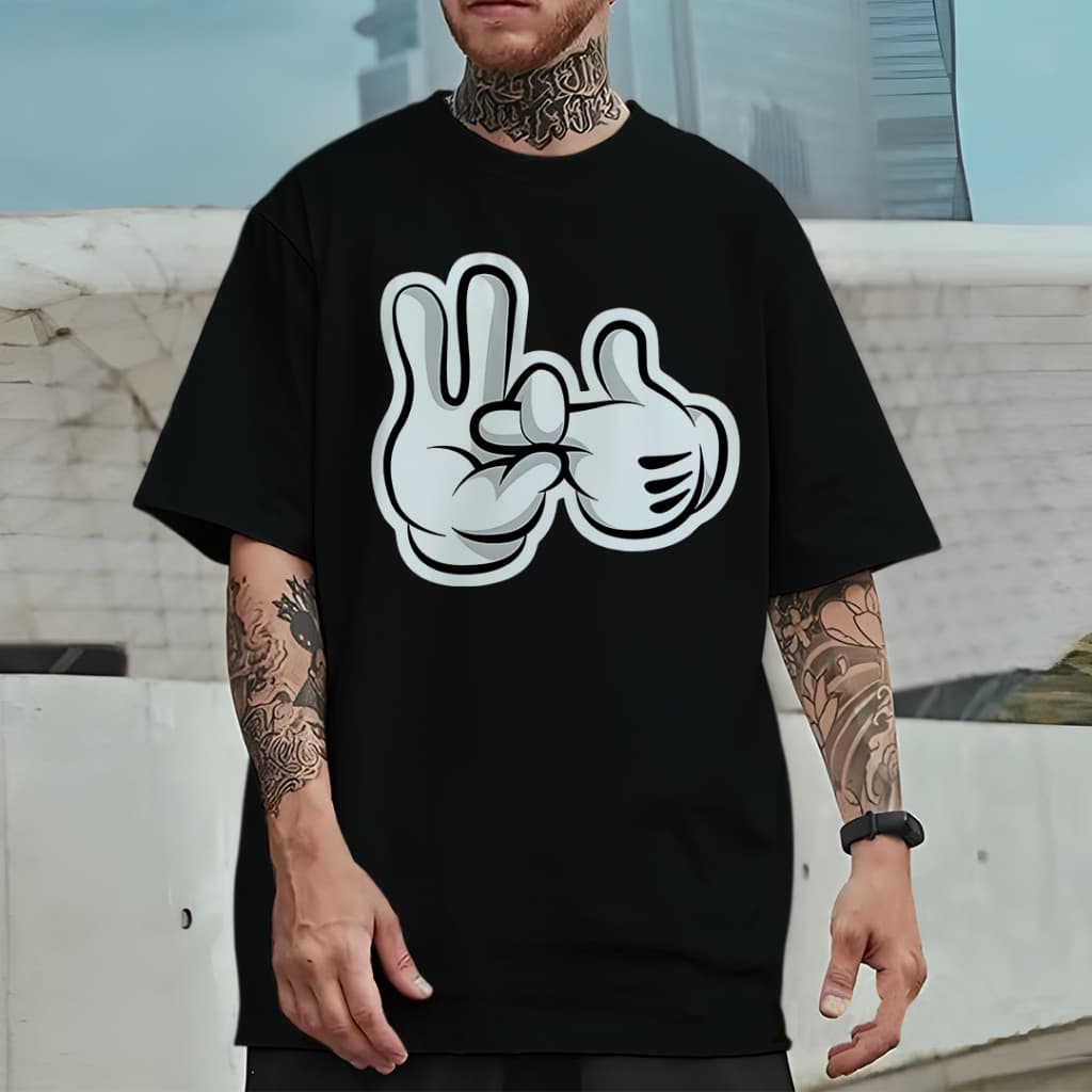 Camiseta Oversized Unissex Plus Size com Estampa Modelo: "Mãos Sinais" - Lançamento 2026