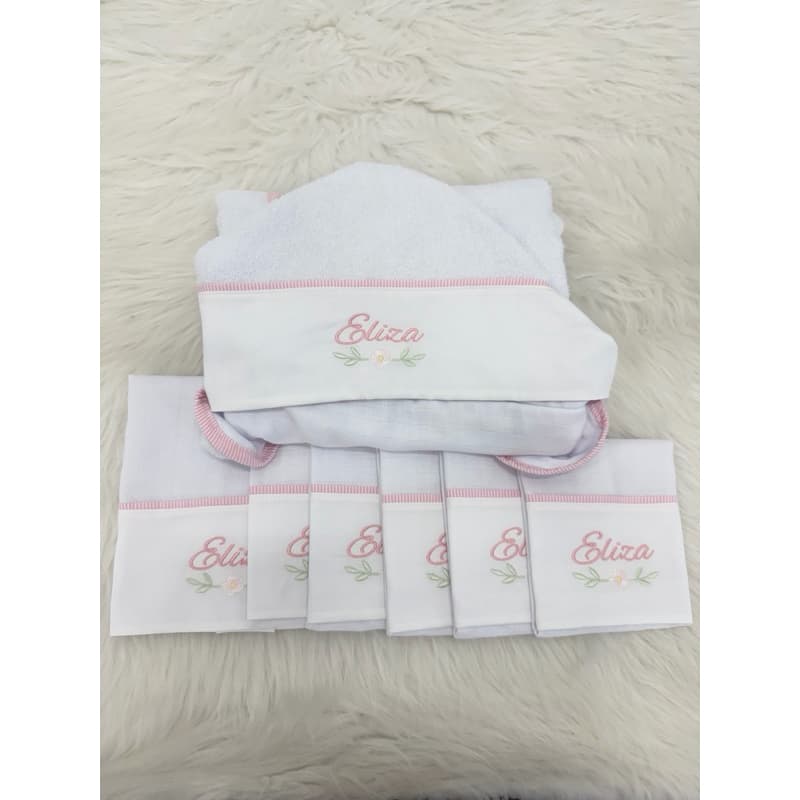 Kit Enxoval Bebê 7 Peças Personalizado | Banho Atoalhado Duplo 80x100 + 2 Fraldas Passeio, 2 unids Ombro e 2 unids boca