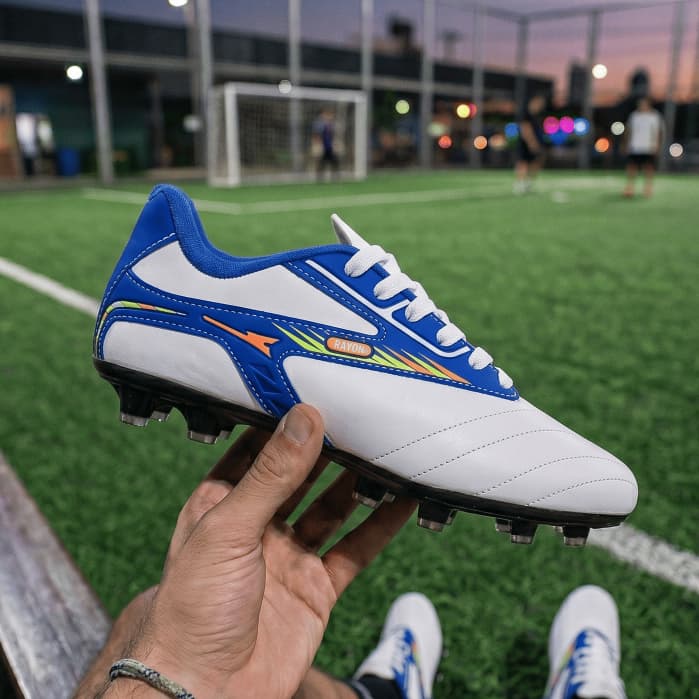 Chuteira em Couro Legitimo Futebol Campo Trava - Resistente Costurada - Original R422-03