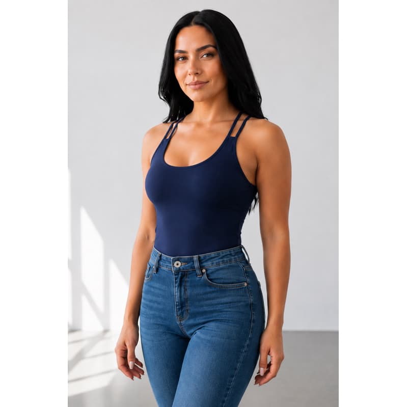 Camiseta Feminina Kamila em Poliamida com alça Dupla Costas Modernas.