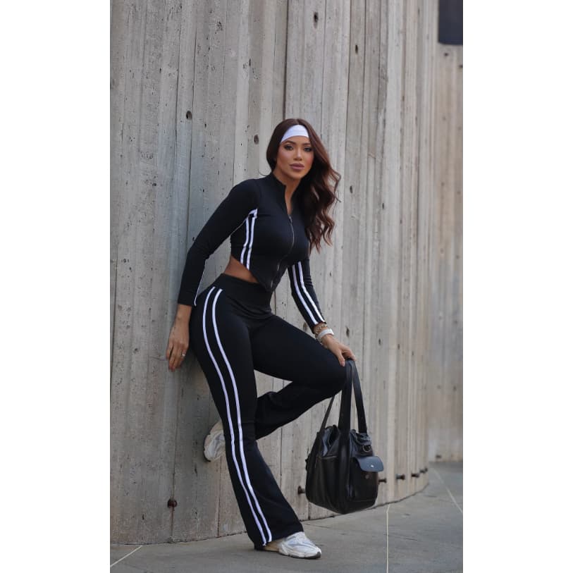 Conjunto de academia ou uso casual | aerolook  croped manga longa com calça flare poliamida premium efeito modelador