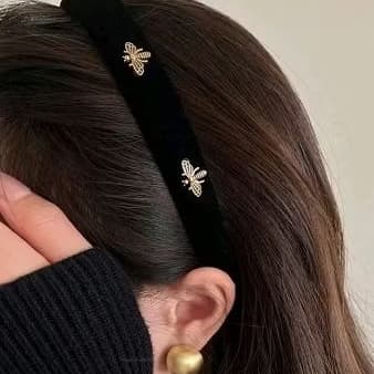Tiara Acolchoada de Veludo com Abelhas Douradas Feminina Hairband Elegante Preta