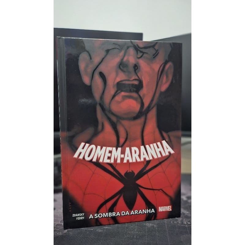 Homem-Aranha - A sombra da Aranha (HQ capa dura)