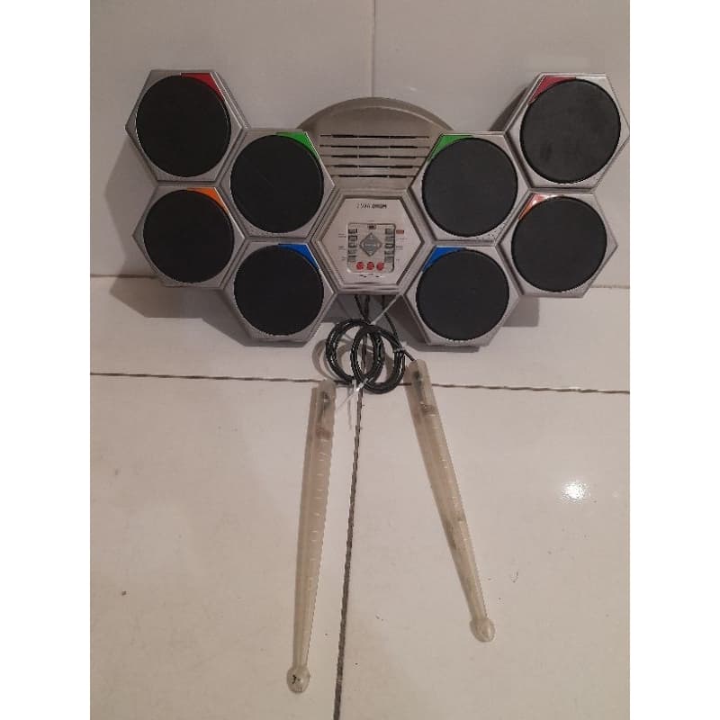 Bateria eletrônica de brinquedo Lumi Drum com 8 pads no Estado  Leia Descrição.