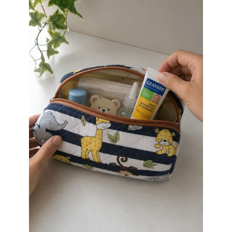Necessaire Média Feminina Acolchoada com Zíper  Organizador Multiuso para Bolsa e Viagem