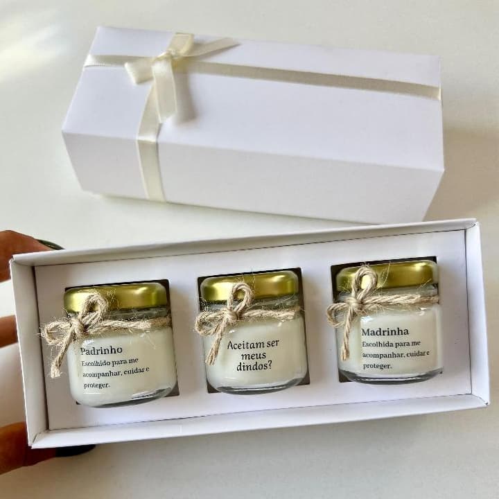 Kit Convite para Dindos/Padrinhos – 3 Mini Velas Aromáticas – Batismo, Consagração e Crisma