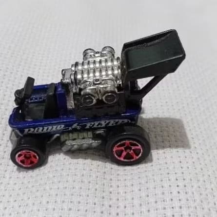 carrinho hot wheels radio flyer azul 1996 first editions malaysia - carrinho de mão