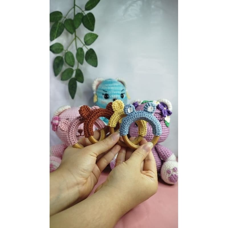 Mordedor de ursinho urso para bebê bebe bebes croche crochet amigurumi fofo artesanal artesanato