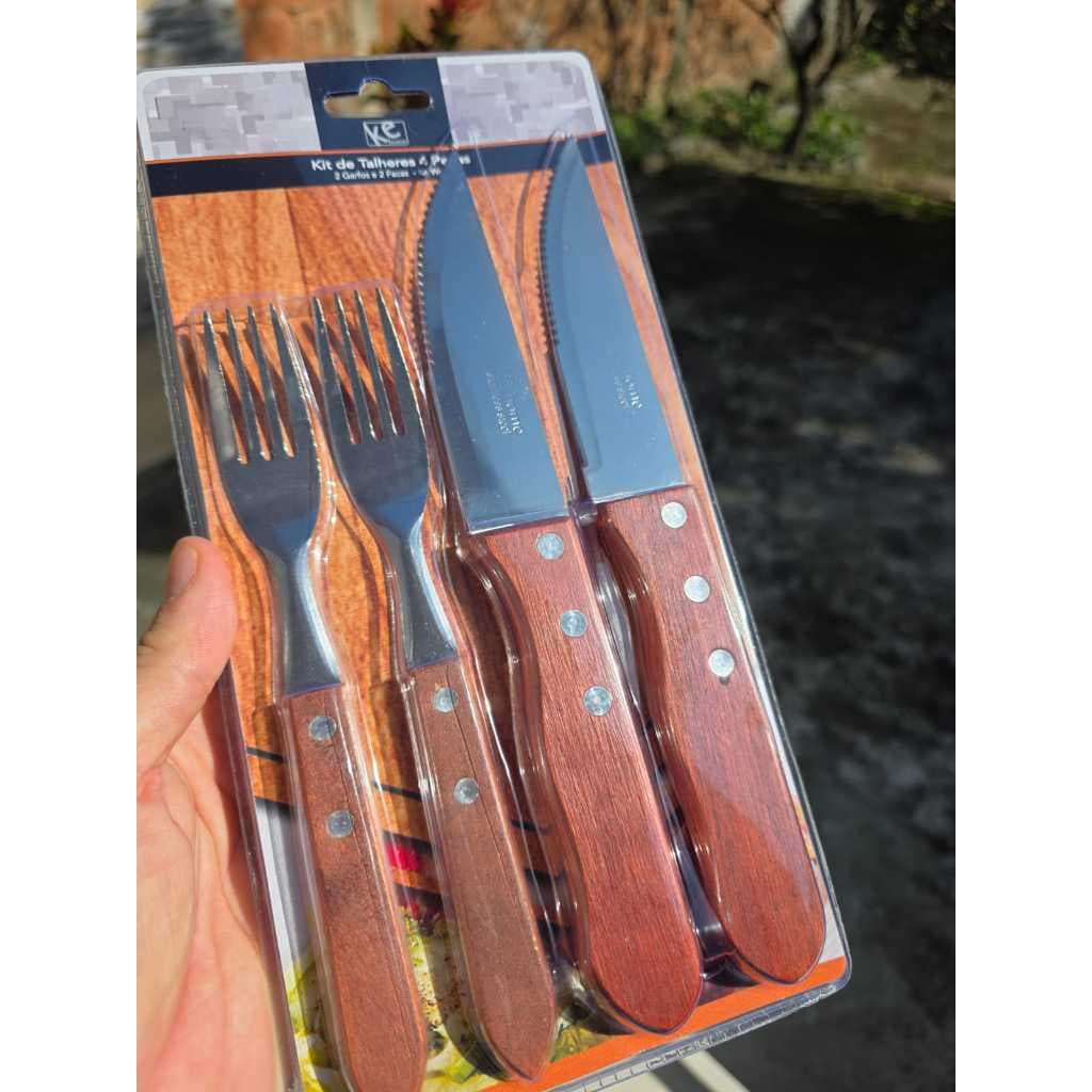 Jogo talheres para churrasco 04 peças estilo outback - 2 facas jumbo e 2 garfos madeira