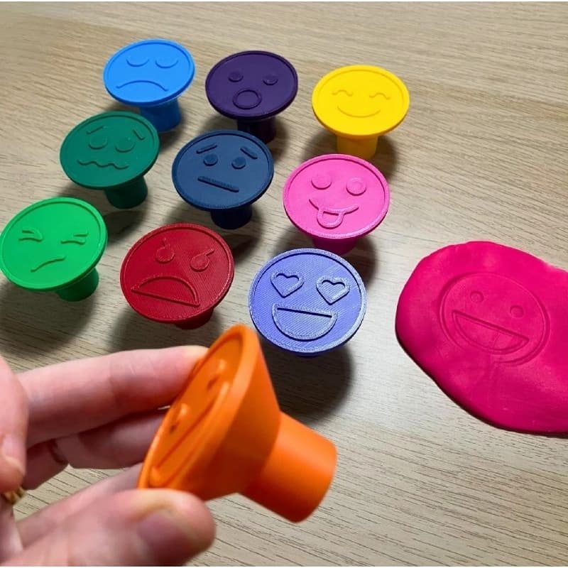 🔥 Kit 10 Carimbos Emoji para Massinha 😍😡 Impressão 3D Infantil | Carinhas de Emoção Educativo e Divertido