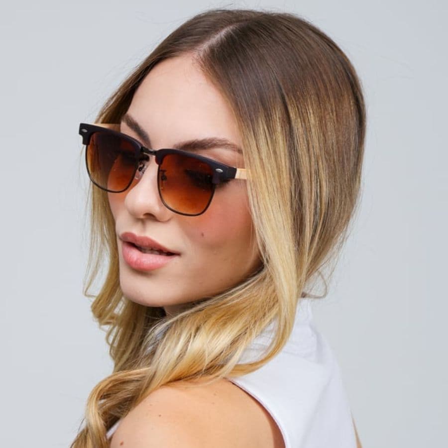 Oculos Americano Club de Sol Feminino Casual Lente Marrom Amadeirado Degrade
