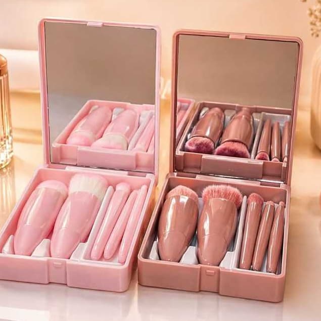 Kit de Pincéis Ideal para levar na Bolsa – um Estojo com Espelho Portátil