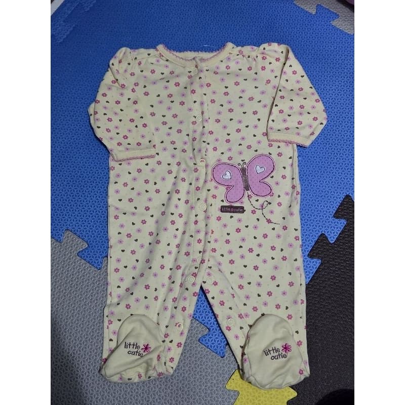 [ Desapego Carters impecável] Macacão 3 meses amarelo impecável bebê menina 👧