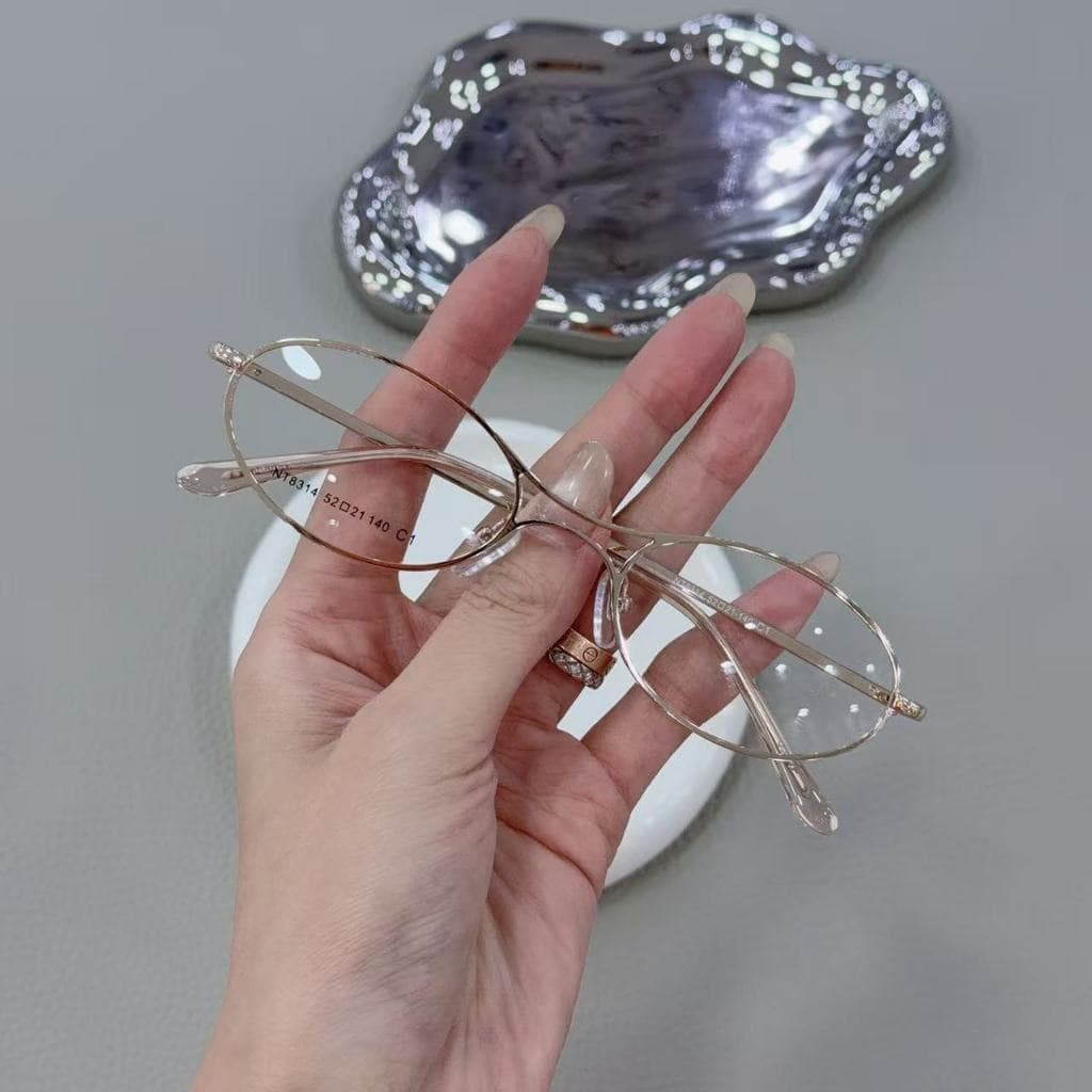 Oculos de armacao metal da VIRGINIA com olho pequeno bem resistente oval