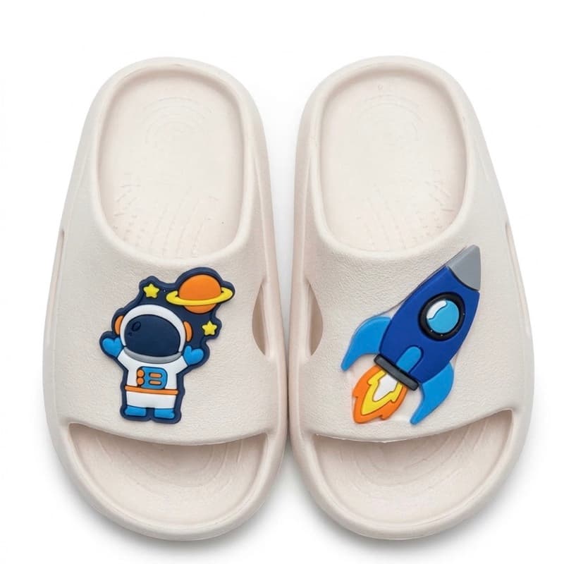 Chinelo Nuvem Infantil Menino Super Leve Macio Confortável Antiderrapante Slide Astronauta