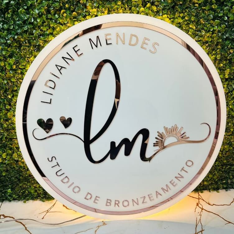 PLACA COM LED LOGO MARCA- 100% Acrílico Fundo Branco - Personalizados - LED BRANCO QUENTE