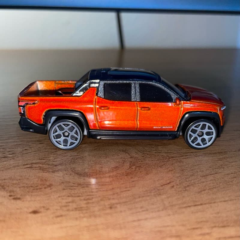 Carrinho Miniatura Silverado EV RST Hot Wheels - Loose