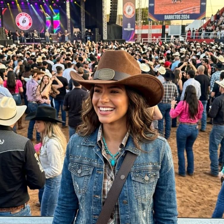 Chapéu Cowboy Texas em Feltro com Faixa de Couro Unissex Chapéu Western Com Ajustes
