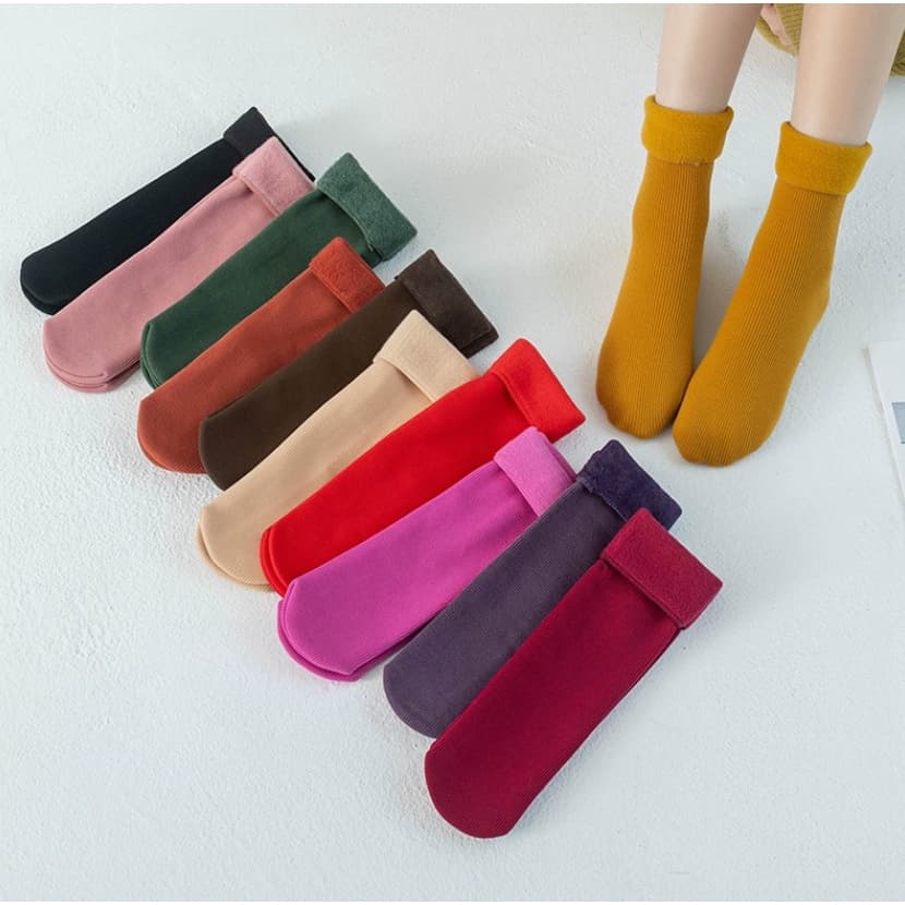 Kit 6 Pares de Meias Térmicas Femininas Felpudas Inverno Macias Quentes Cano Médio – Cores Aleatórias 34-40