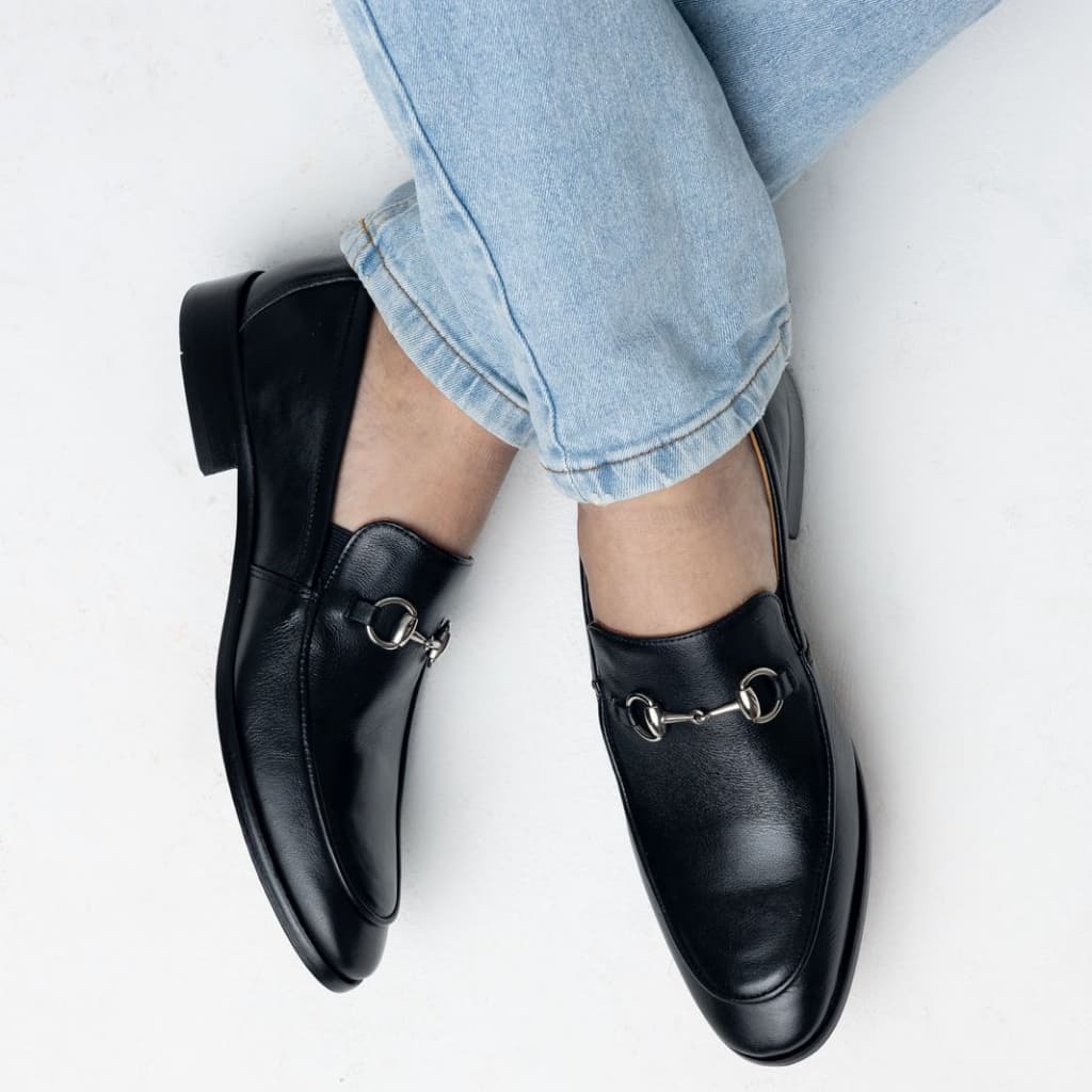Sapato Social Masculino Mocassim Preto em Couro Elegante Estiloso Metal Luxo Solado em Taco Forrado Lançamento 2026