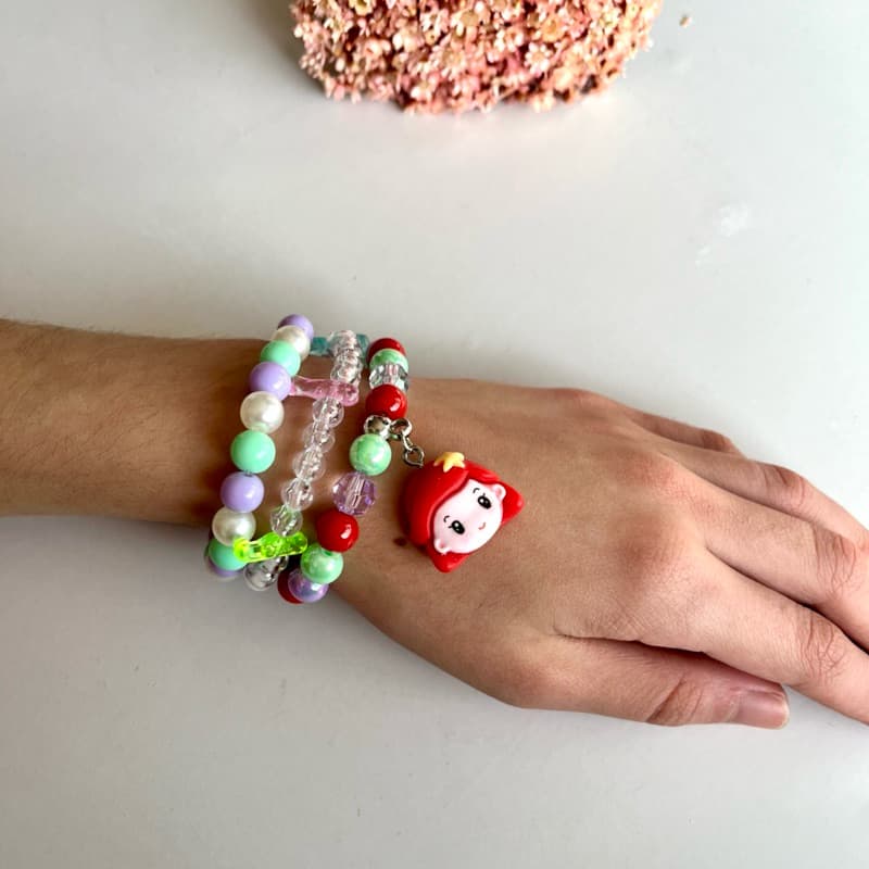 Kit 3 Pulseiras Infantis Menina - Miçangas, Pérolas e Boneca Sereia/Princesa (Ariel)