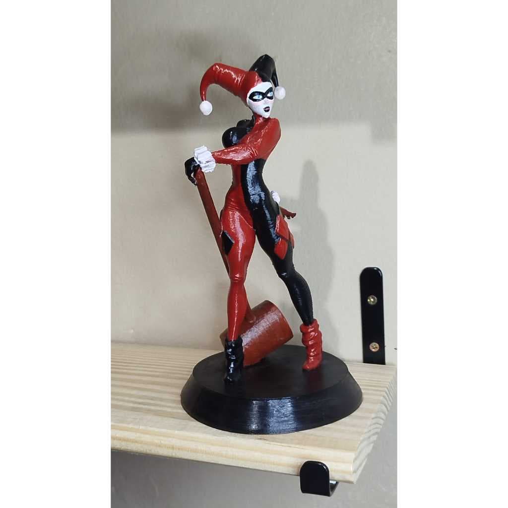 Boneco Arlequina 21cm Pintado à Mão em Impressão 3D – Action Figure Colecionável