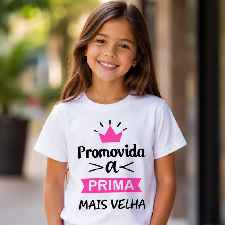 Camiseta infantil Menino Menina promovida a prima mais velha familia presente