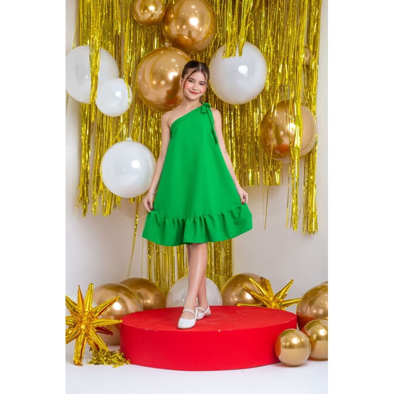 vestido menina tamanho 4, 6 e 8 anos