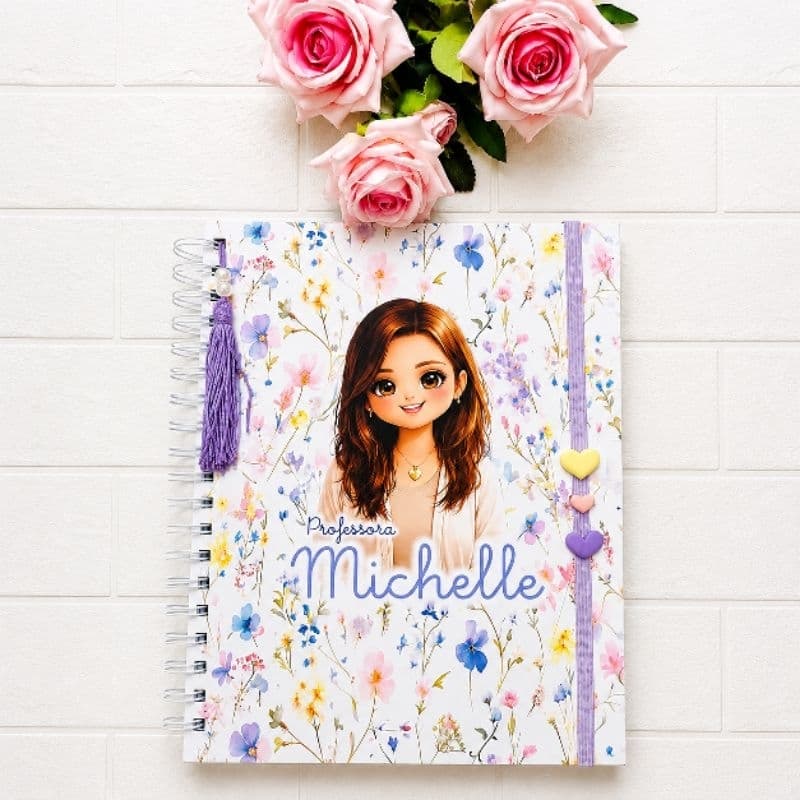 Caderno Universitário Personalizada Professora Floral Lilás com Nome | Caderno Planejamento Escolar