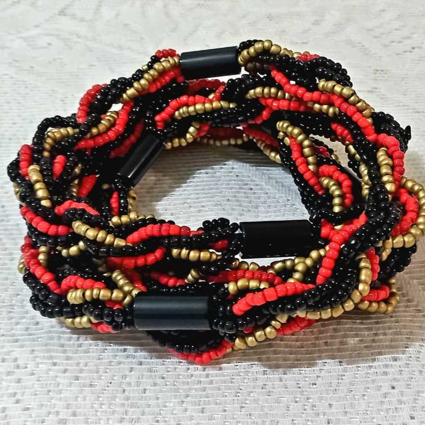 BRAJÁ GUIA 8 FIOS - PRETO VERMELHO DOURADO - UMBANDA CANDOMBLÉ ORIXÁ ENTIDADE