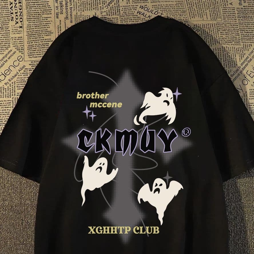 Camiseta Feminina Cruz Fantasmas Estampa Street Preto Branco Camiseta Oversized