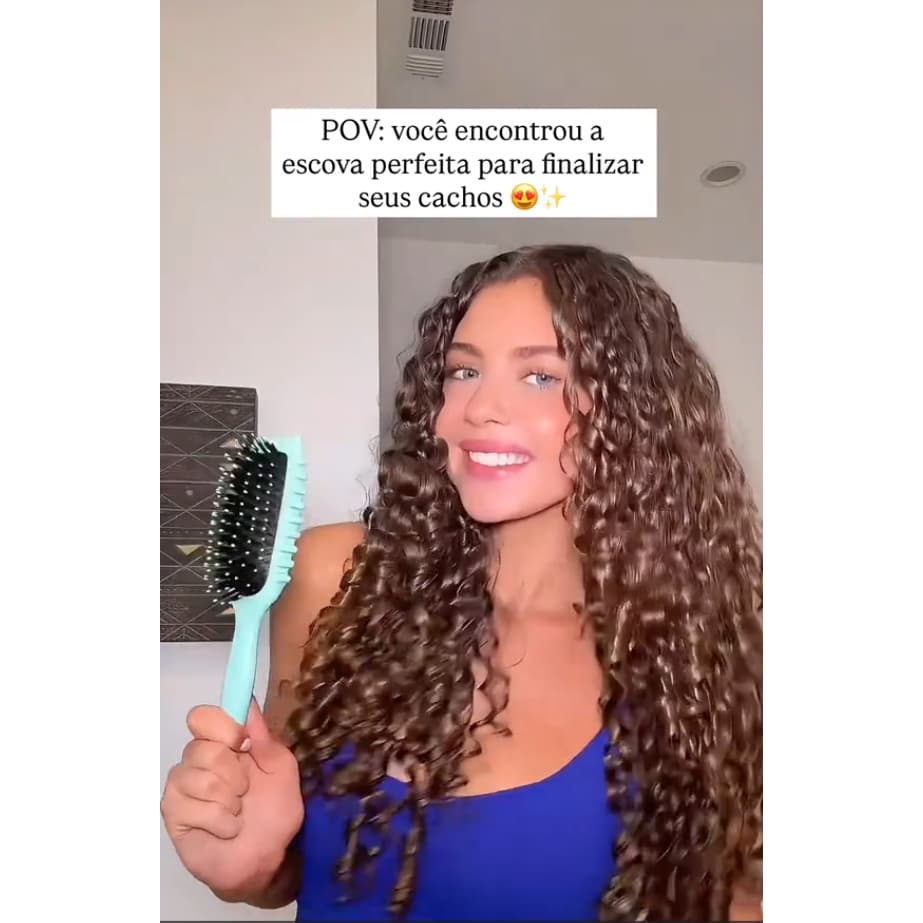 Escova para Cabelo Cacheado | Fitagem Fácil e Cachos Definidos Sem Frizz
