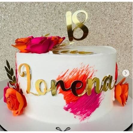 Topo/Topper de Bolo com Nome e Idade em Lamicote Dourado com Flores (02 tons a escolha) e ramos dourados