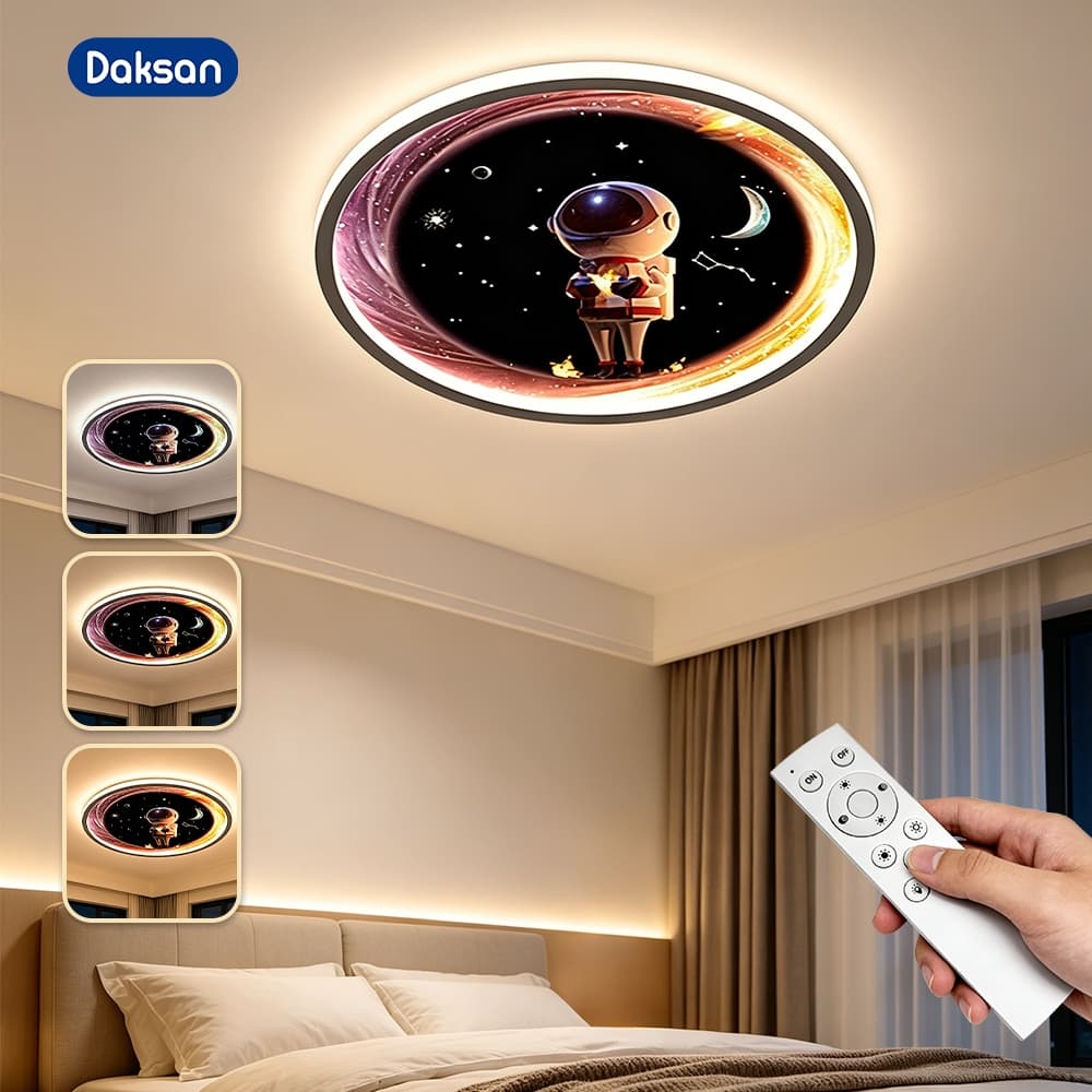 Luminária de Teto LED Quarto Infantil Astronauta 60W com Controle Remoto 3 Cores Escurecimento Infinito Bivolt 110V/220