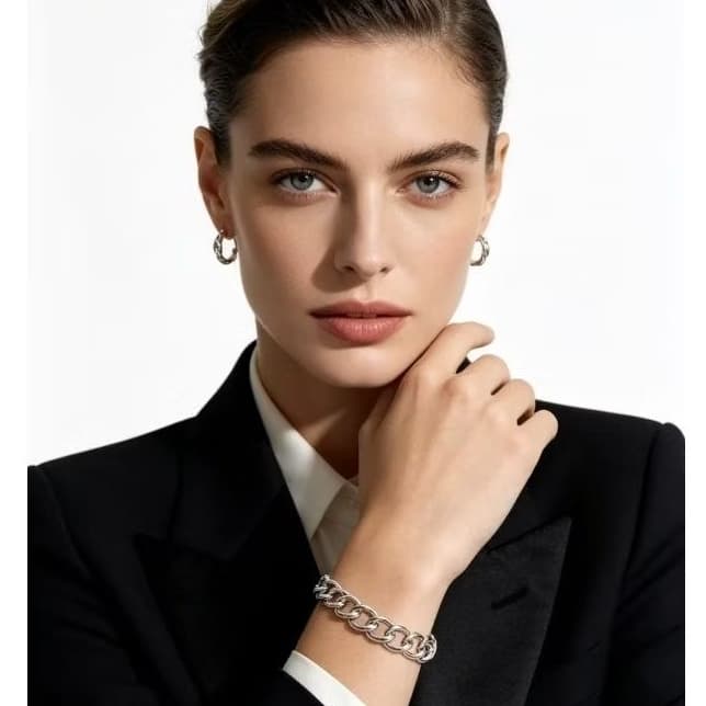 pulseira feminina executiva produto moderno urbano