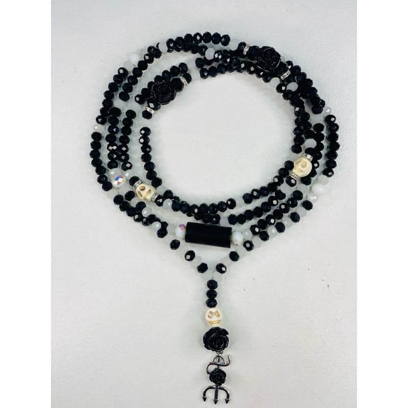 Guia pombagira joia luxo cristal preto e branco rosa e caveira, umbanda candomblé