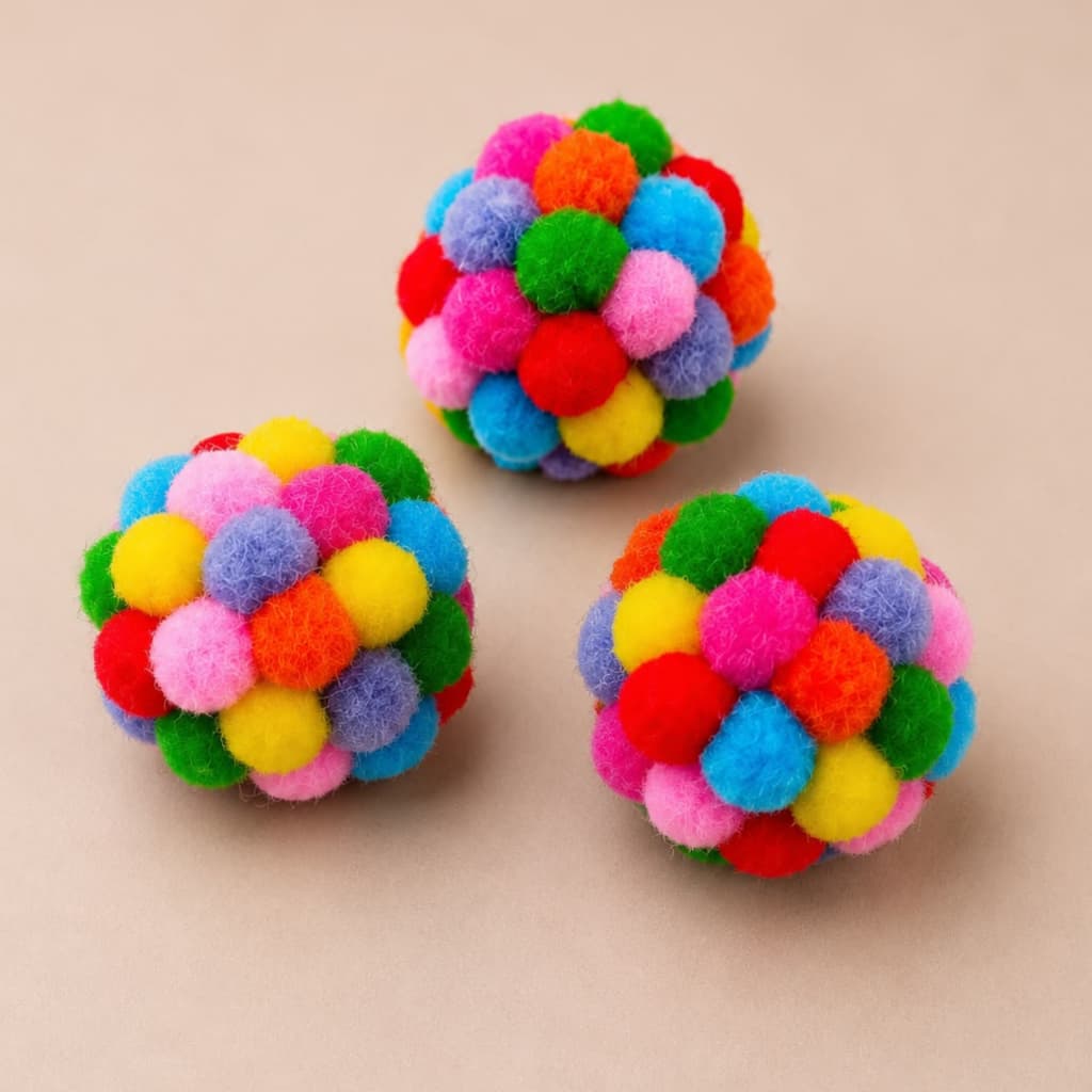 Brinquedo para Gato–Bolinha Pompom com Chocalho -Brinquedo-kit-interativo-anteestresse