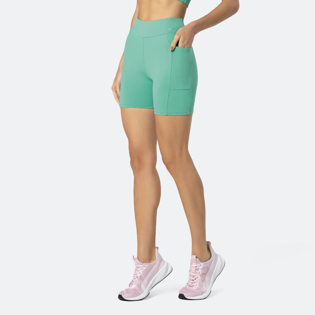 Short Esportivo Com Bolso Lateral Feminino Poliamida Bermuda Fitness Selene