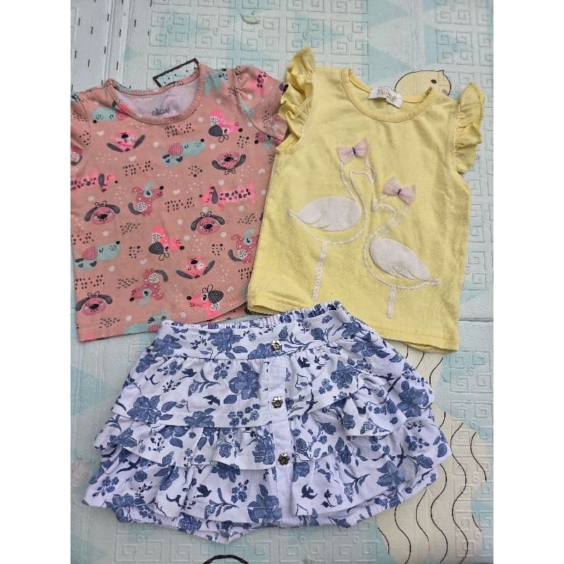 [Desapego bebê] Kit camiseta e short saia Tam 1 menina algodão conservadas